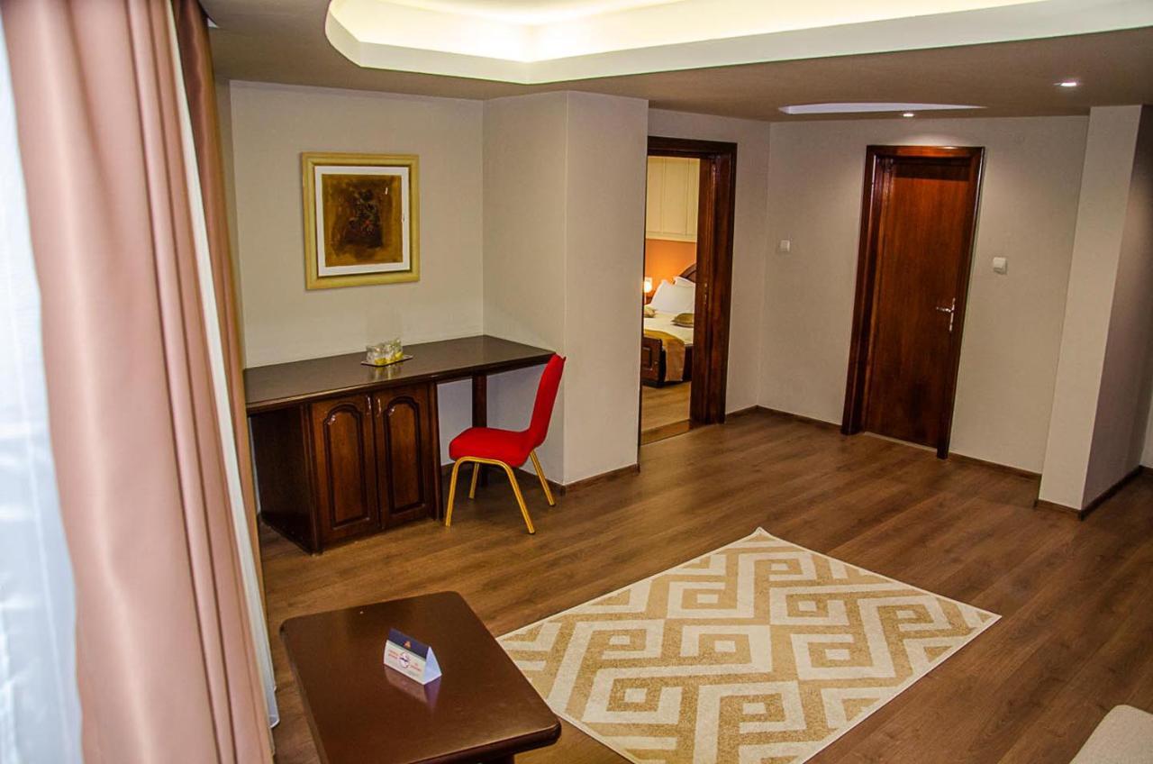 New Royal Hotel Constanţa Buitenkant foto
