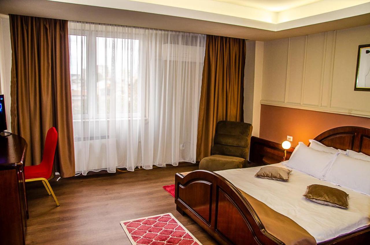 New Royal Hotel Constanţa Buitenkant foto